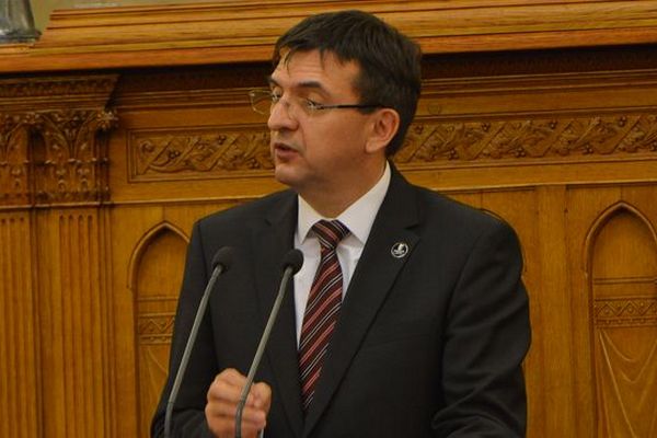 Domokos László felszólalt az Országgyűlés plenáris ülésén