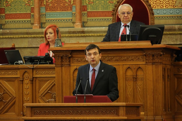 Domokos László expozéja a 2018. évi költségvetés országgyűlési vitáján